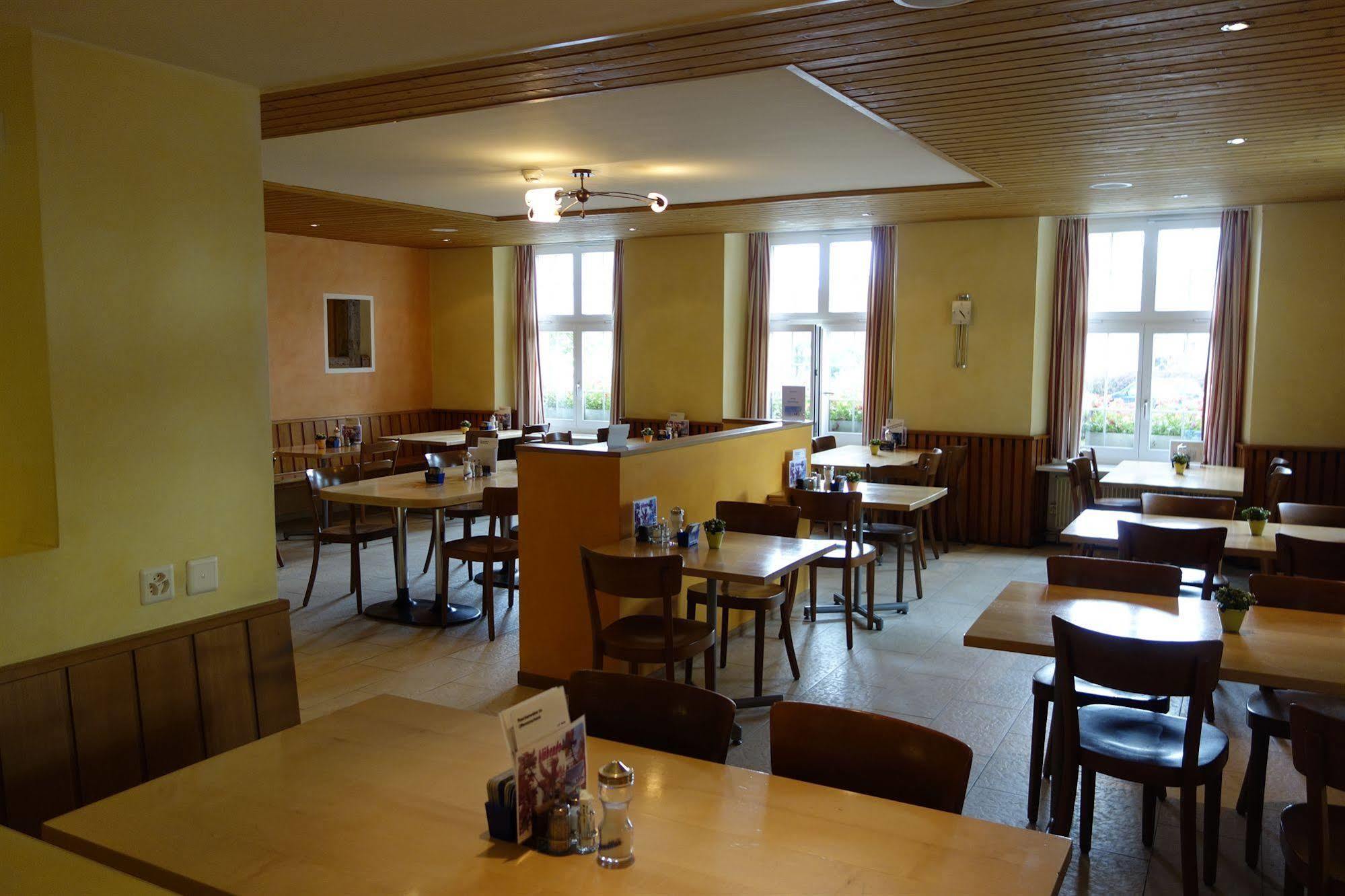 Hotel Urs Und Viktor Bettlach Ngoại thất bức ảnh