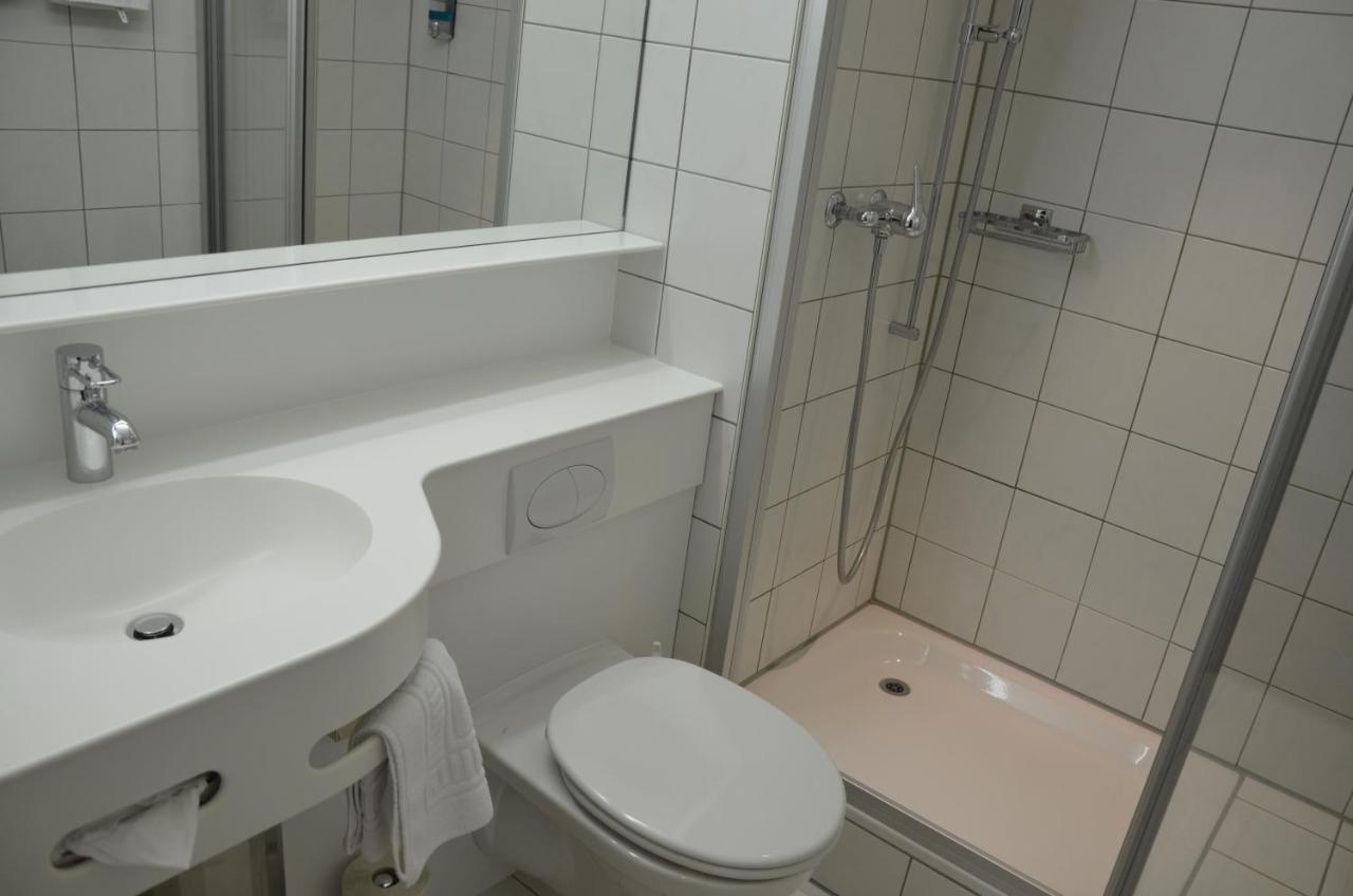 Hotel Urs Und Viktor Bettlach Phòng bức ảnh